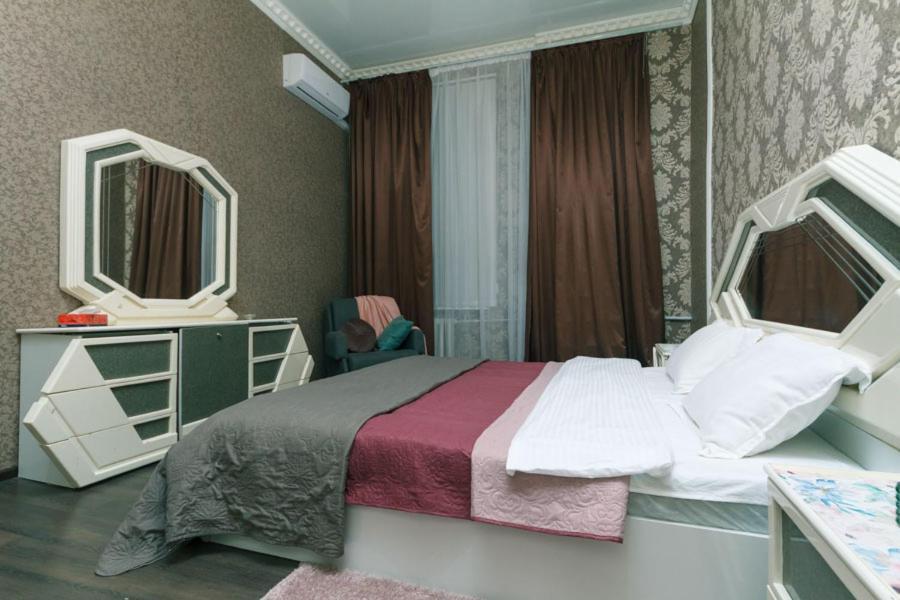 Amazing Heart Of Kiev Apartment Exterior photo